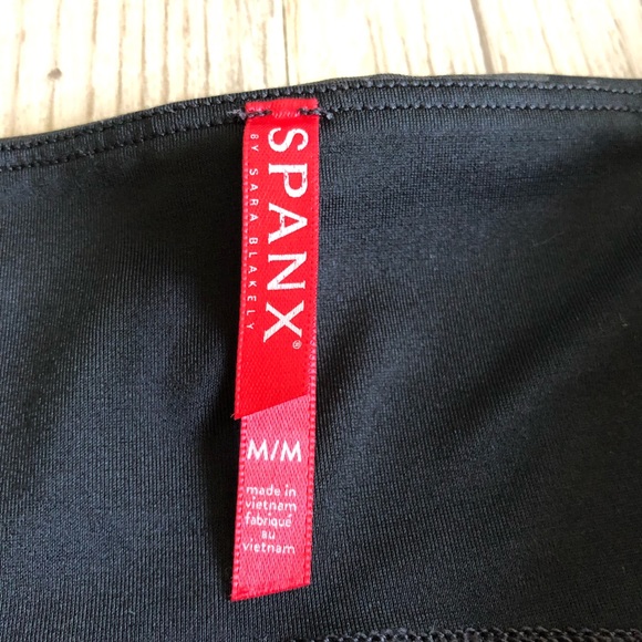 SPANX Camo Faux Leather Leggings. - Picture 5 of 6